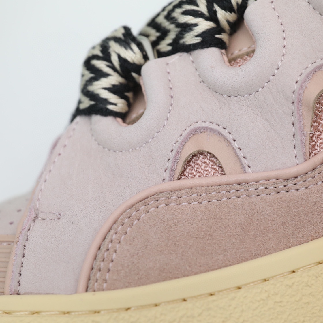 Lanvin Sneaker  - FashionPlug
