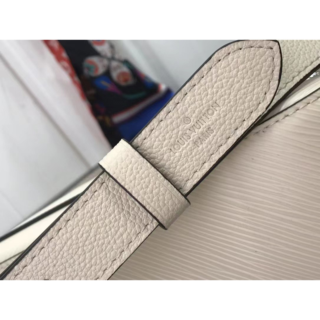 Louis Vuitton  Marelle Handbag （25x15x8cm） - FashionPlug