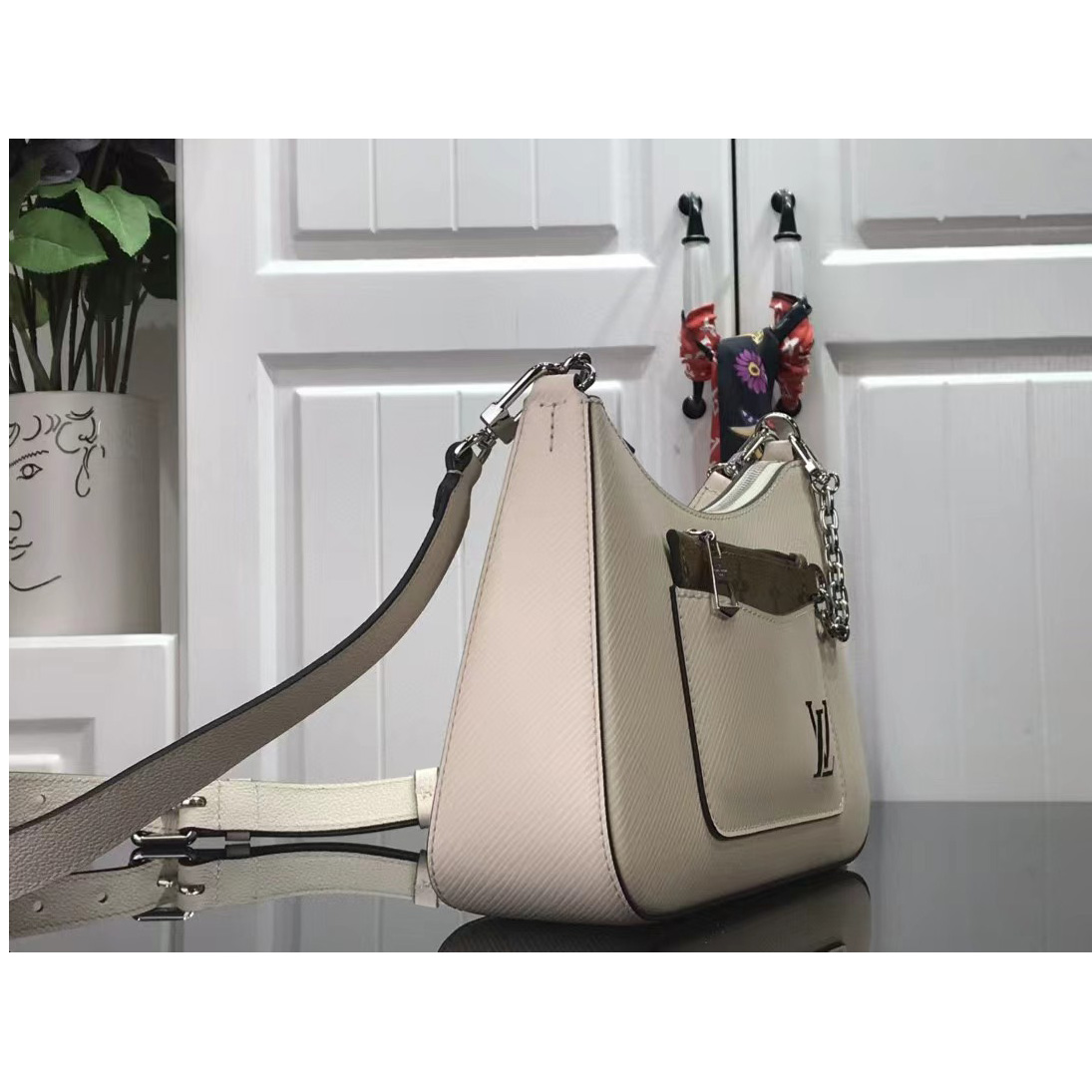 Louis Vuitton  Marelle Handbag （25x15x8cm） - FashionPlug