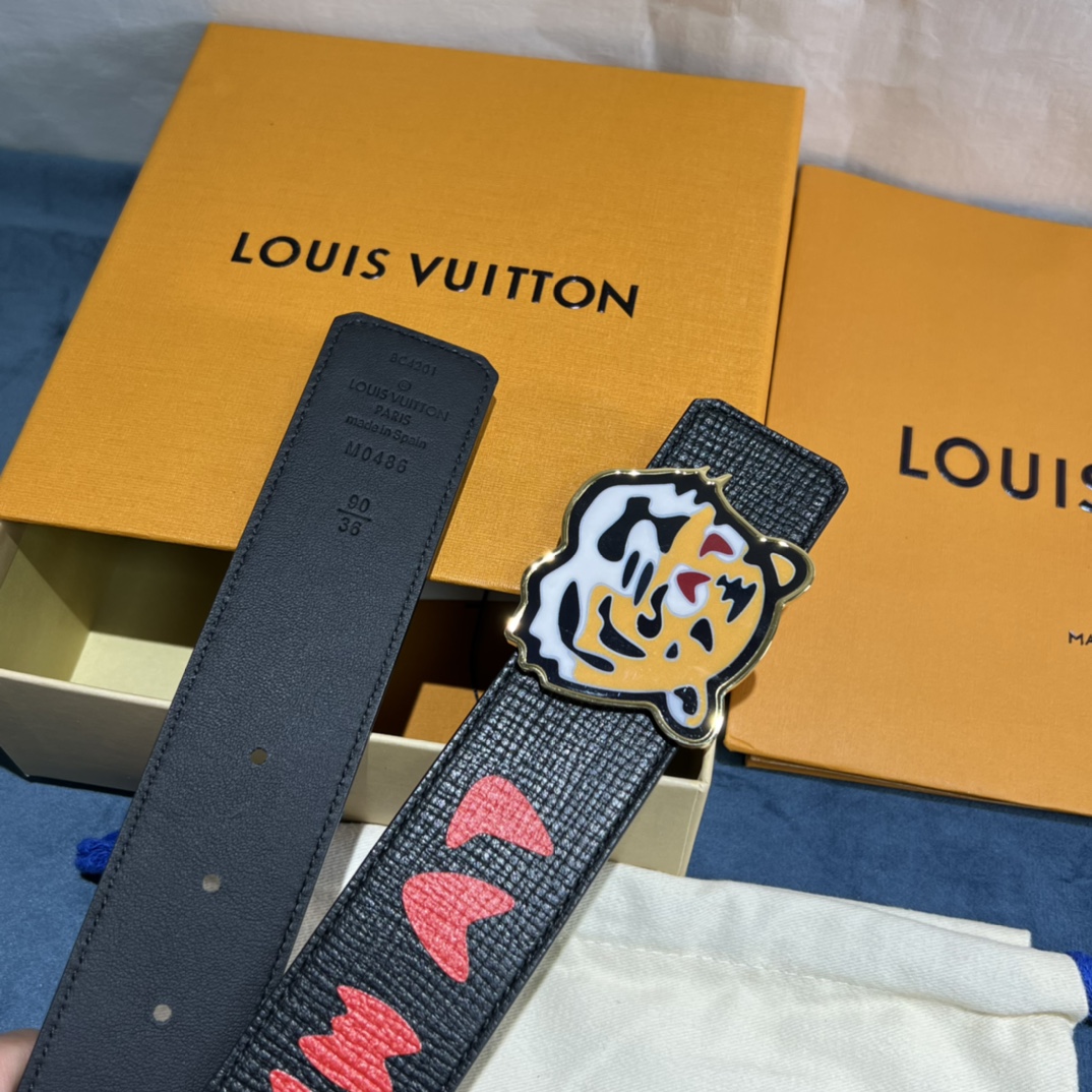 Louis Vuitton Gradient Shape 40MM Reversible Belt - FashionPlug