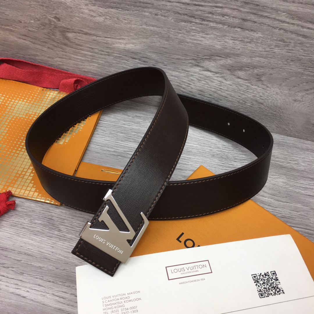 Louis Vuitton Shape 40MM Reversible Belt - FashionPlug