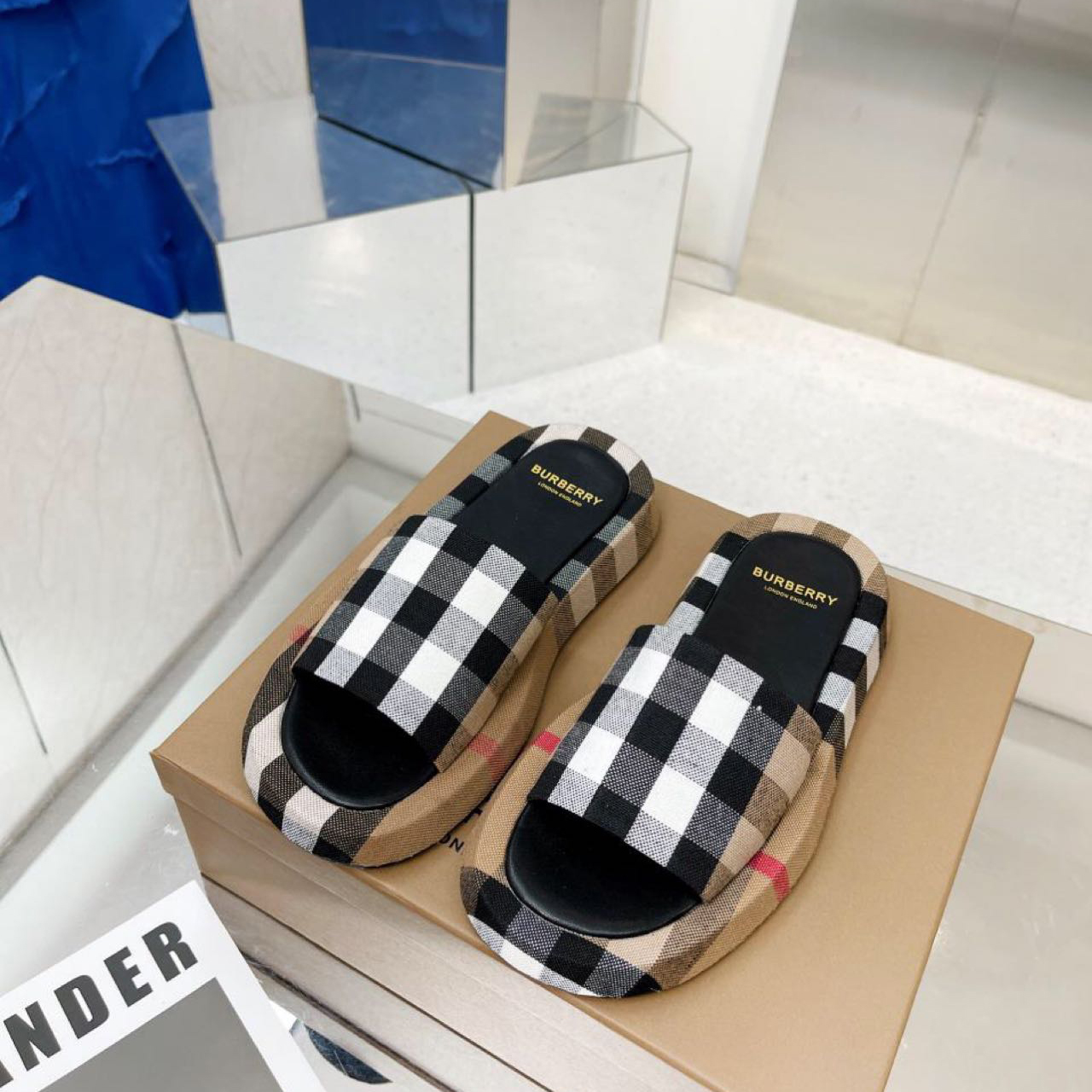 Burberry Check Print Slides - FashionPlug