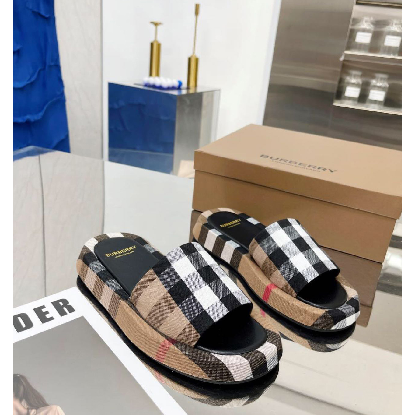 Burberry Check Print Slides - FashionPlug