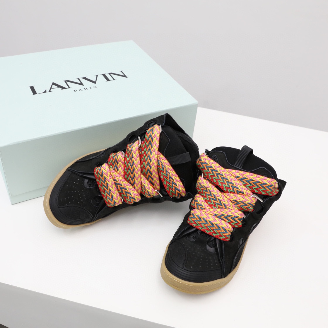 Lanvin Sneaker  - FashionPlug