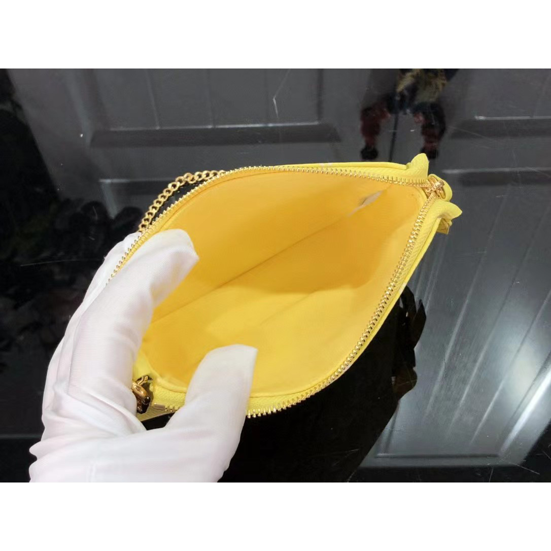 Louis Vuitton  Mini Pochette Accessoires  Clutch Bag（15.5 x 10.5 x 4cm） - FashionPlug