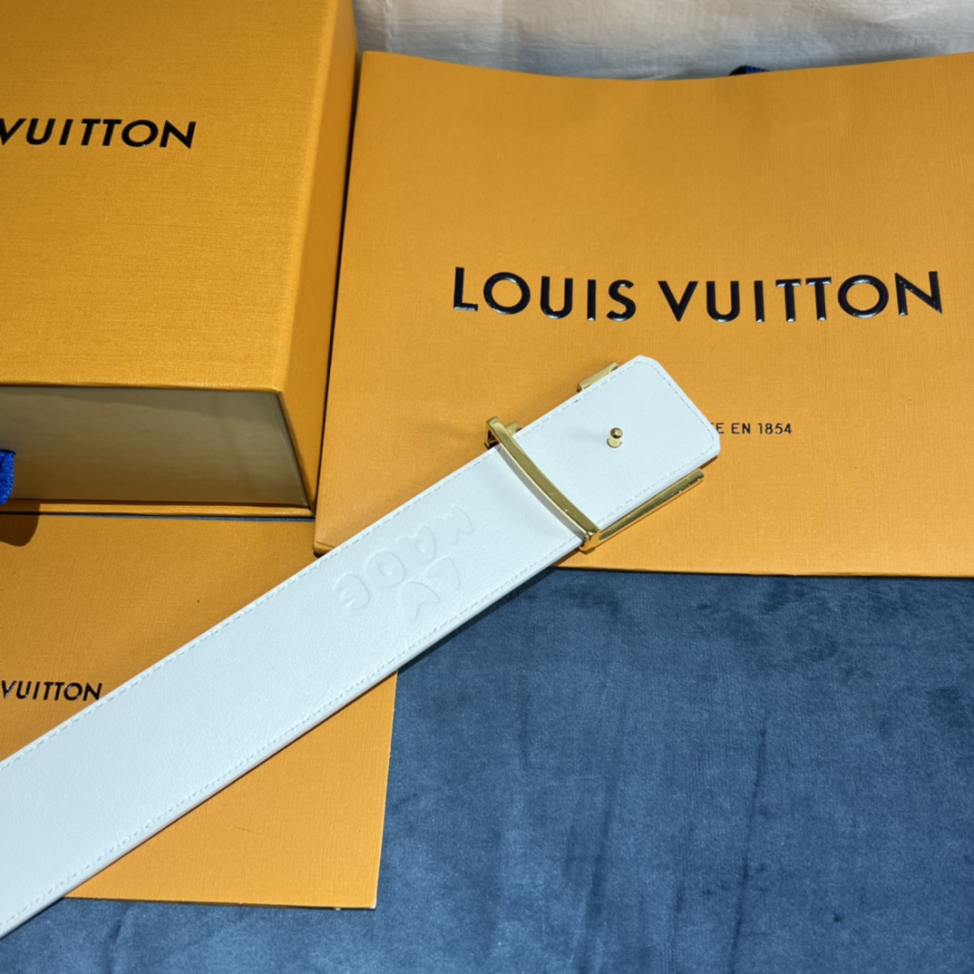 Louis Vuitton Gradient Shape 40MM Reversible Belt - FashionPlug