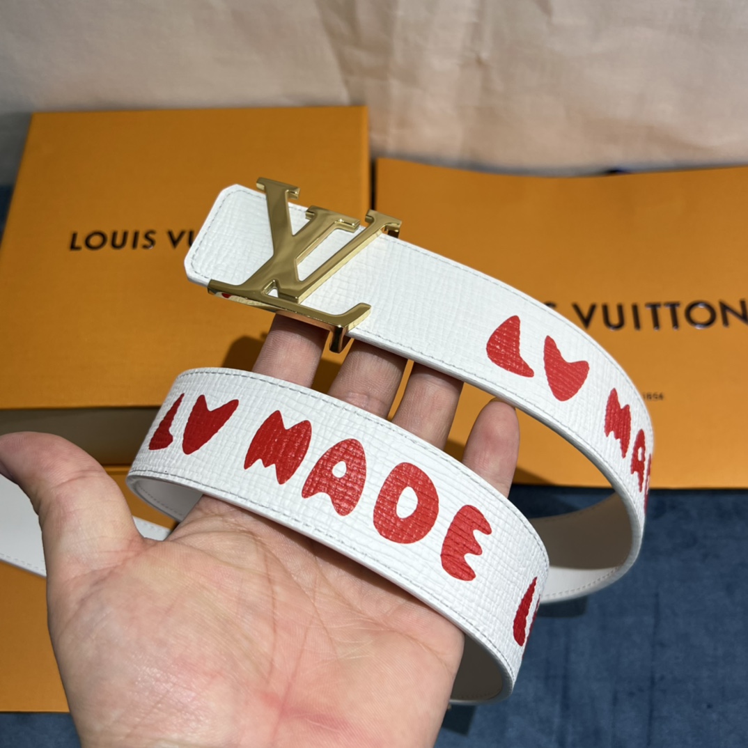 Louis Vuitton Gradient Shape 40MM Reversible Belt - FashionPlug