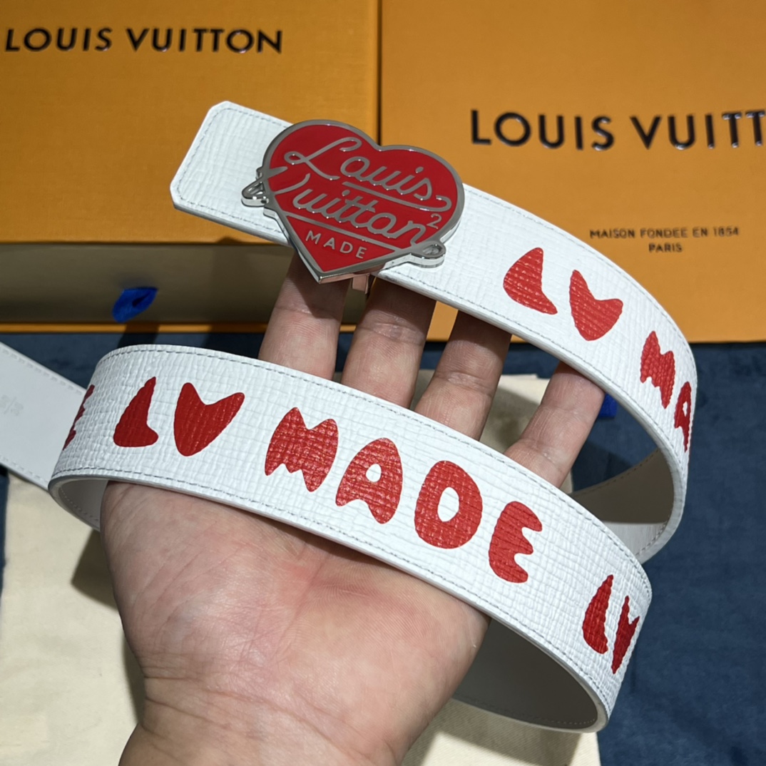 Louis Vuitton Gradient Shape 40MM Reversible Belt - FashionPlug