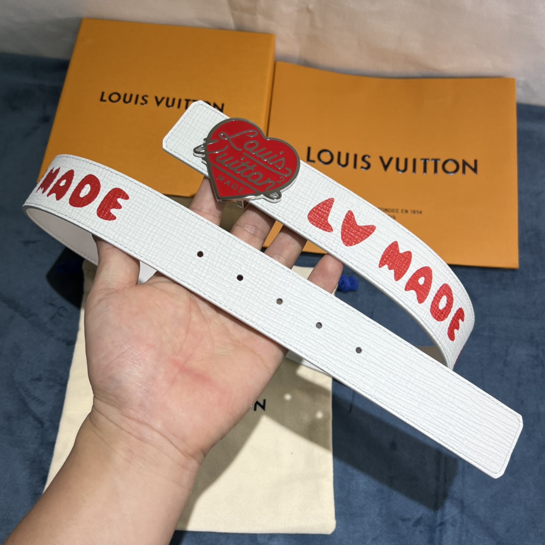 Louis Vuitton Gradient Shape 40MM Reversible Belt - FashionPlug