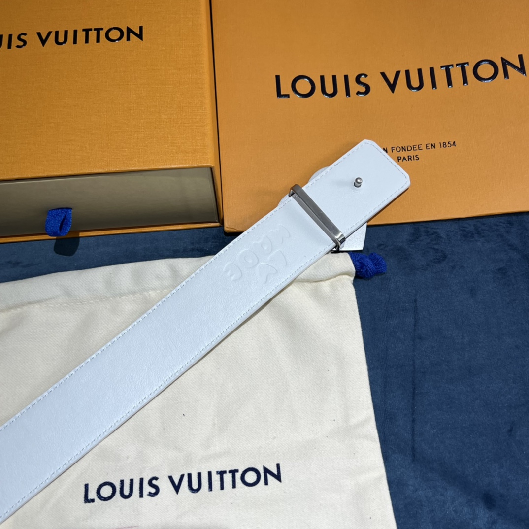 Louis Vuitton Gradient Shape 40MM Reversible Belt - FashionPlug