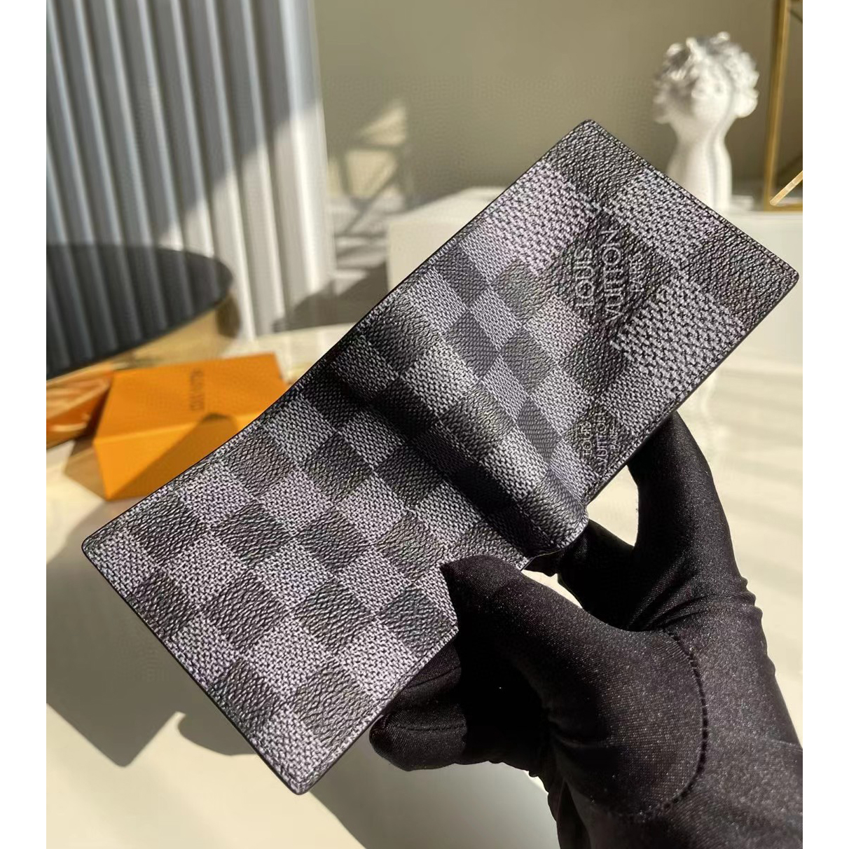 Louis Vuitton  Multiple Wallet(1.5-9-1.5cm) - FashionPlug