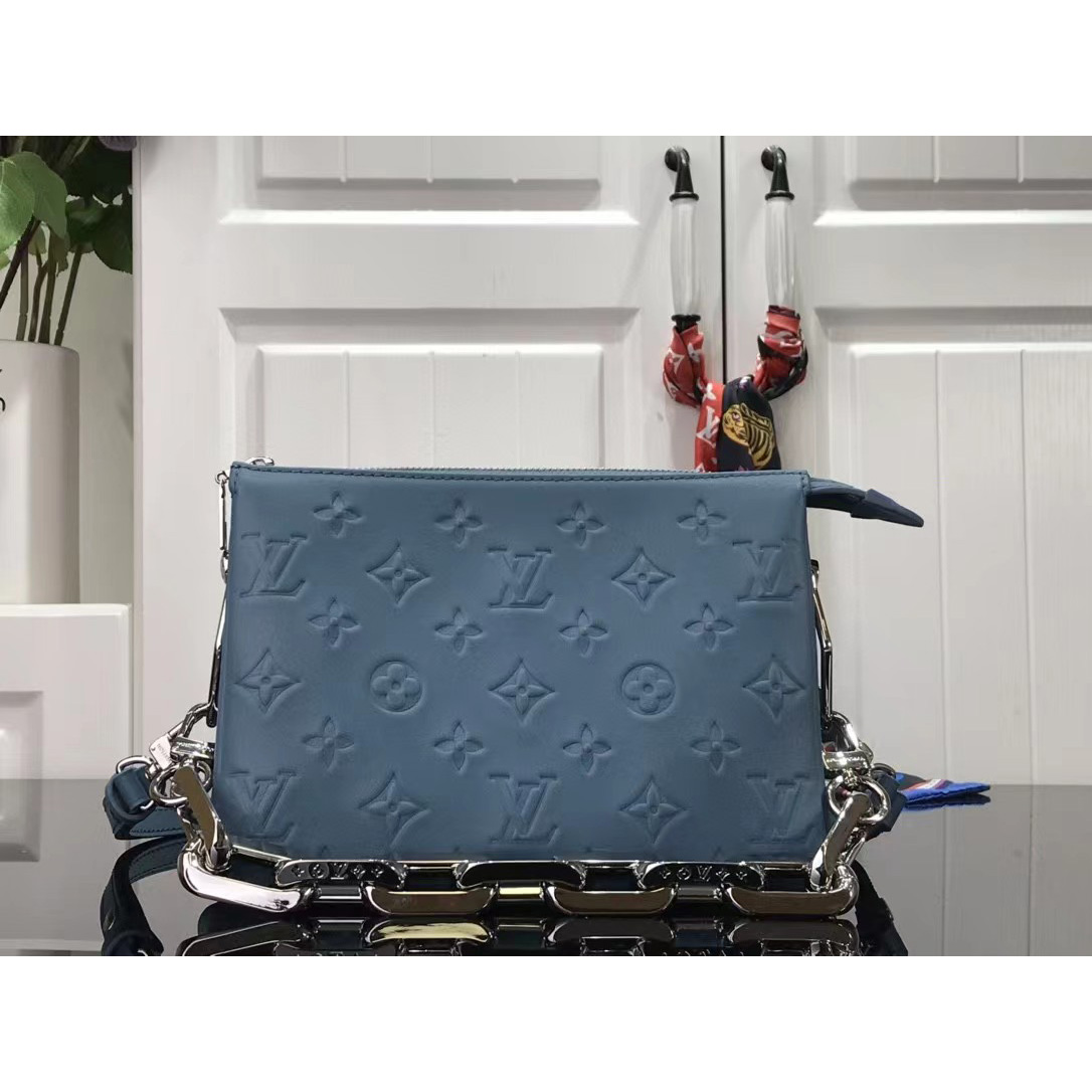 Louis Vuitton  Handbag （20 x 16 x 12cm） - FashionPlug