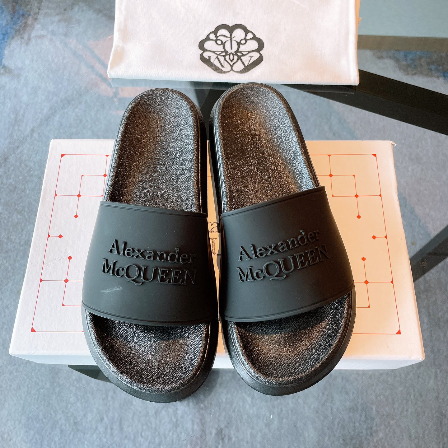 Alexander Mqueen   Slipper - FashionPlug