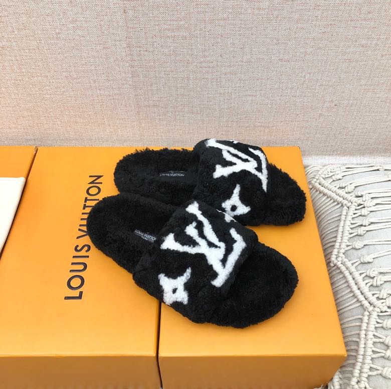 Louis Vuitton Paseo Flat Comfort Mule In Black - FashionPlug