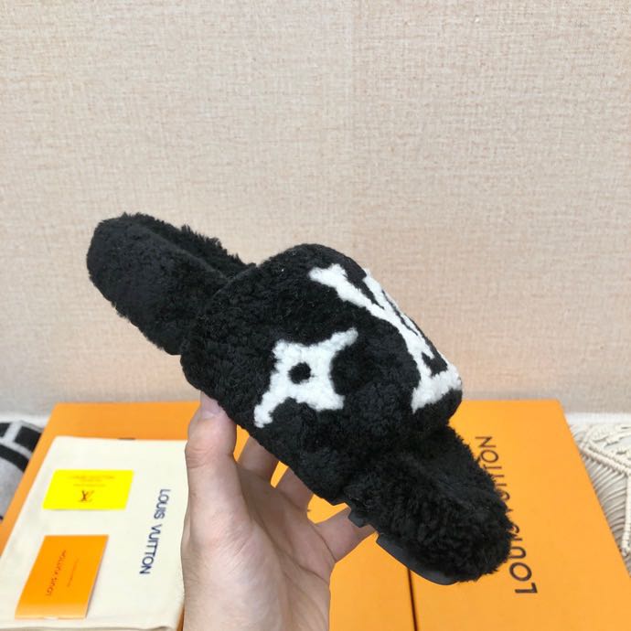 Louis Vuitton Paseo Flat Comfort Mule In Black - FashionPlug