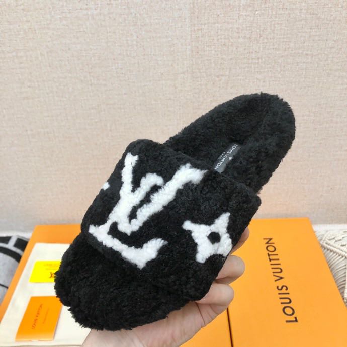 Louis Vuitton Paseo Flat Comfort Mule In Black - FashionPlug