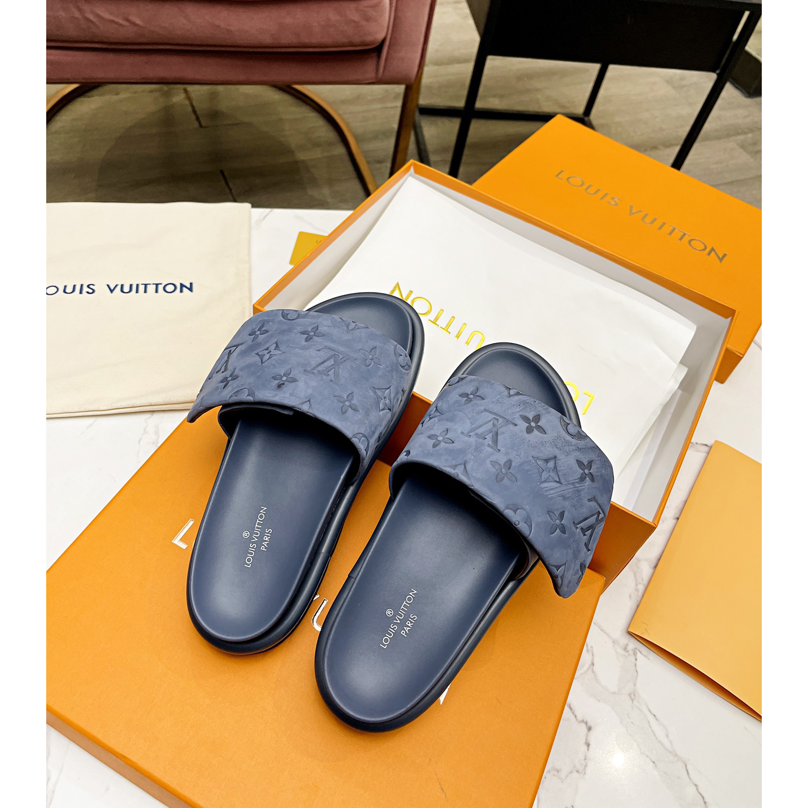 Louis Vuitton Pool Pillow Comfort Mules - FashionPlug