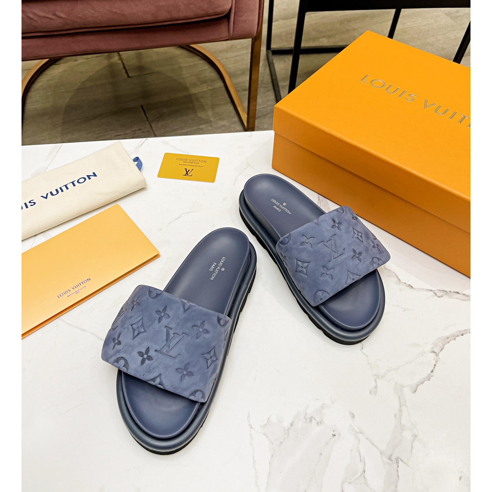 Louis Vuitton Pool Pillow Comfort Mules - FashionPlug