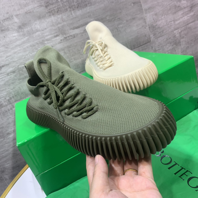 Bottega Veneta Ripple Sneakers - FashionPlug