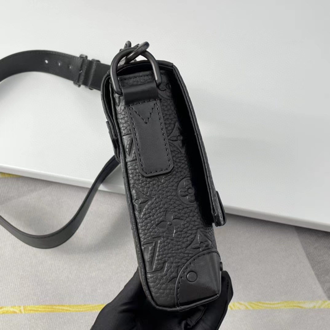 Louis Vuitton TSac Messenger Trunk (24-18-5.5CM） - FashionPlug