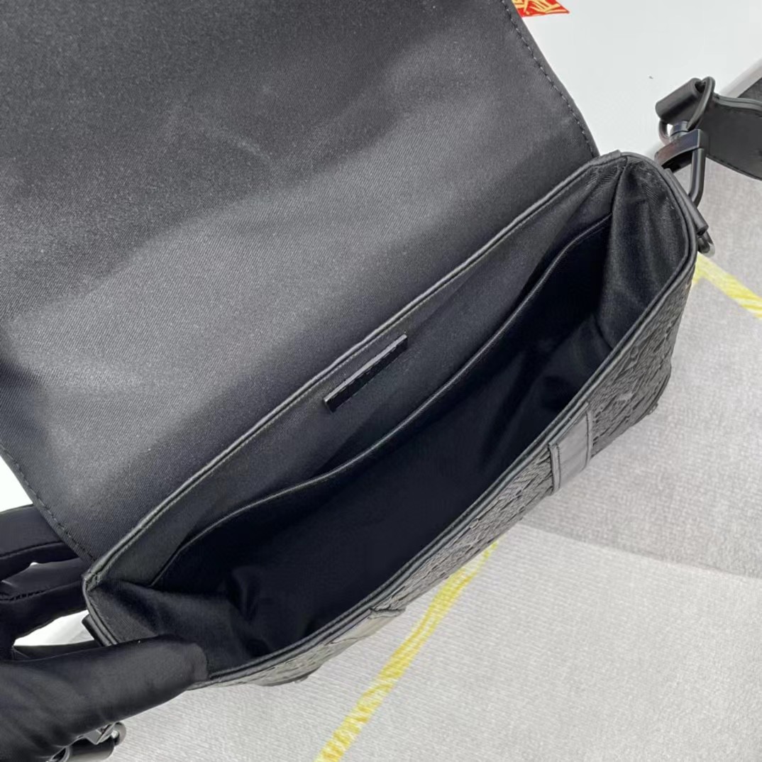 Louis Vuitton TSac Messenger Trunk (24-18-5.5CM） - FashionPlug