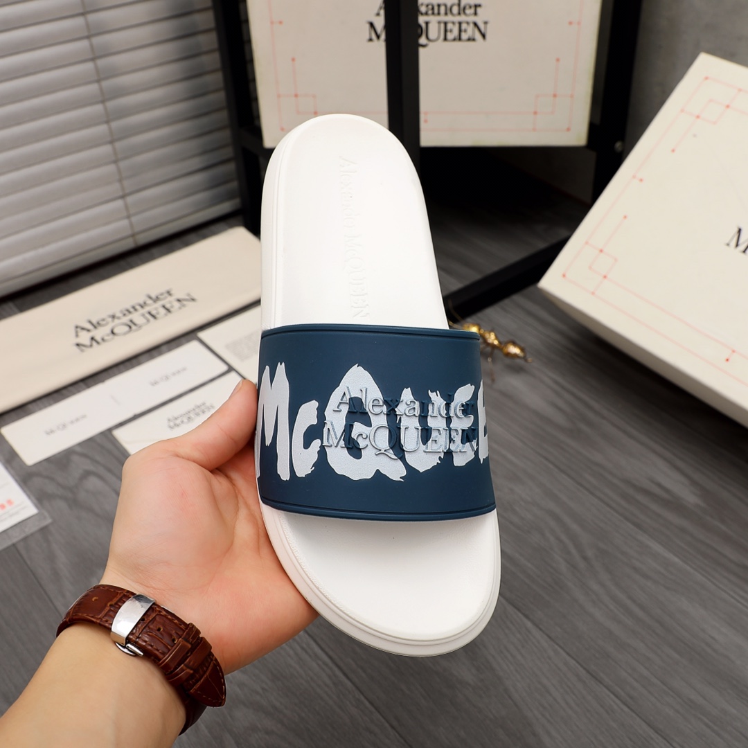 Alexander Mqueen Logo Slipper - FashionPlug