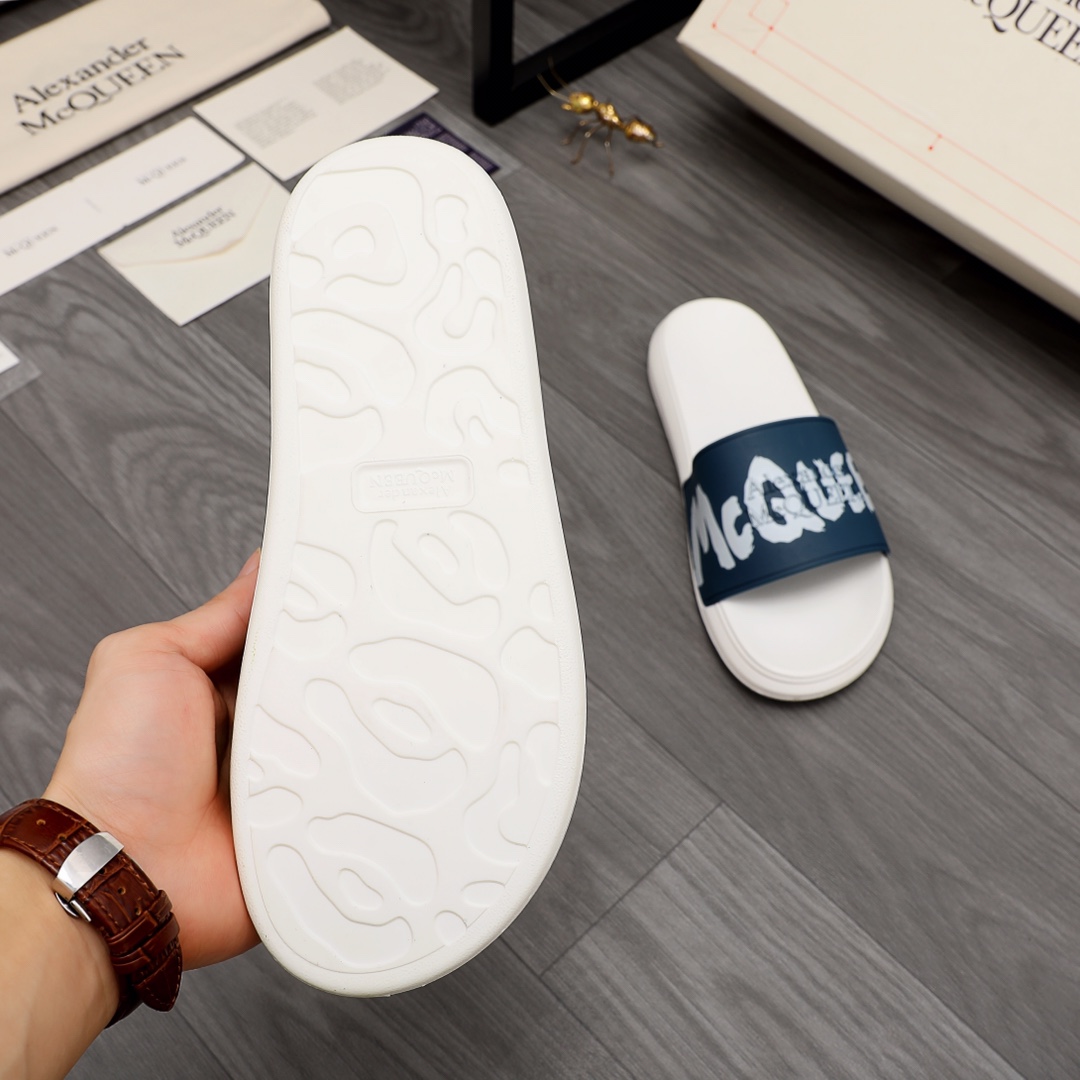 Alexander Mqueen Logo Slipper - FashionPlug