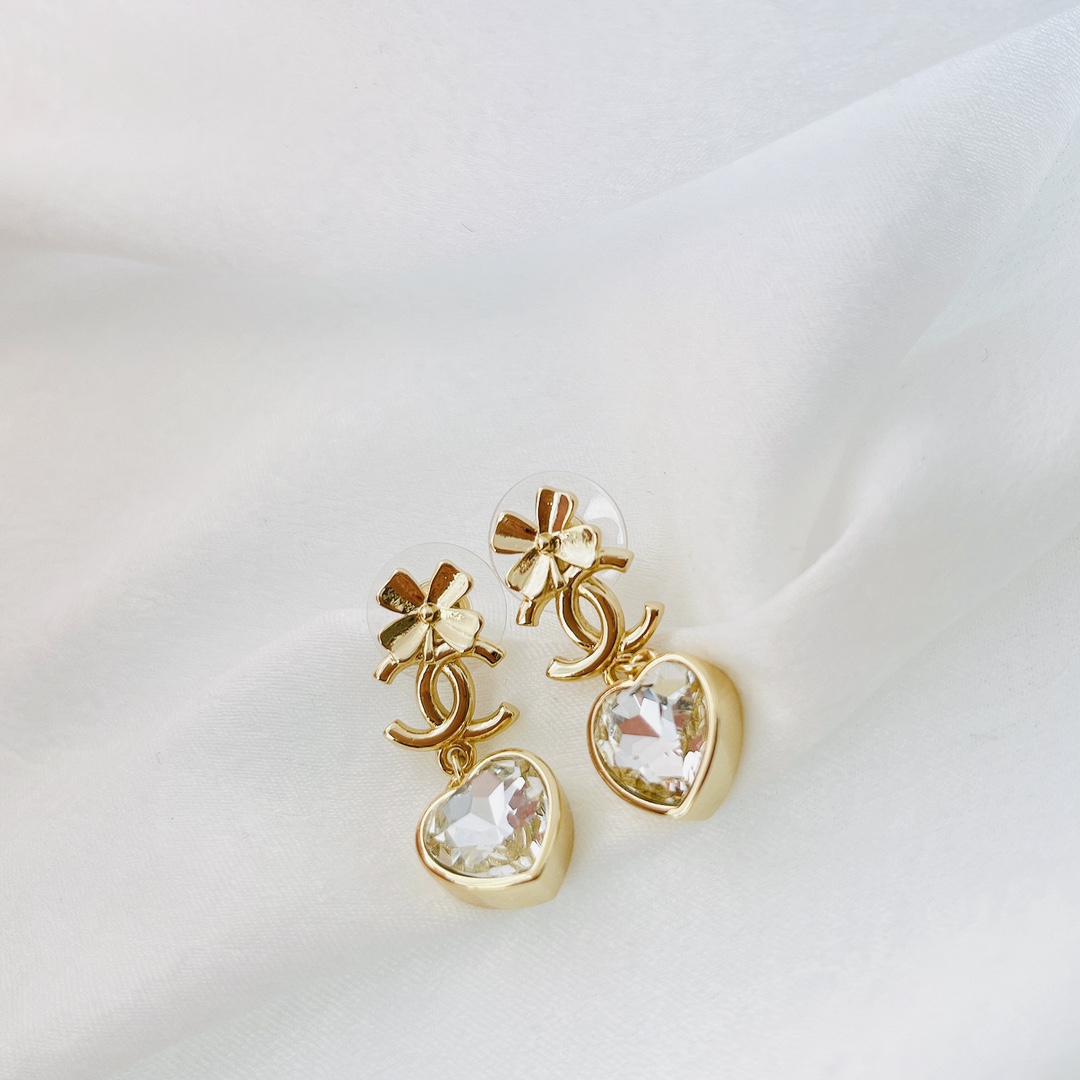 Dior Earrings  - FashionPlug