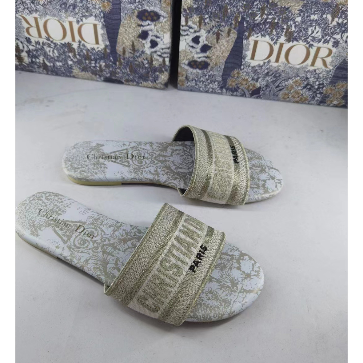 Dior Women Slides - FashionPlug