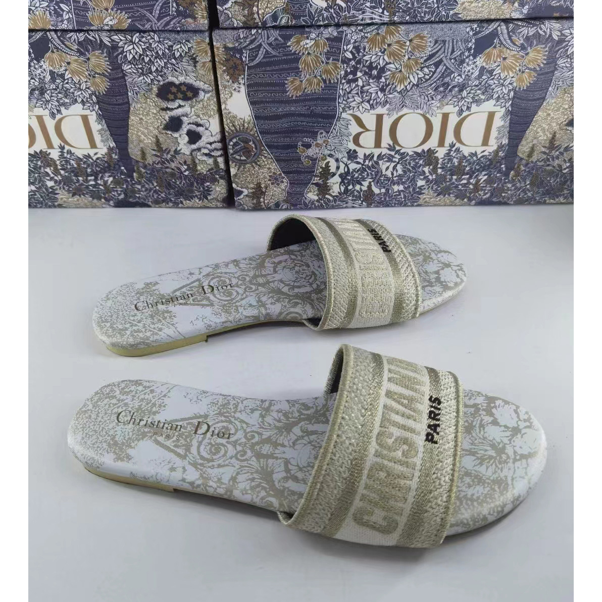 Dior Women Slides - FashionPlug