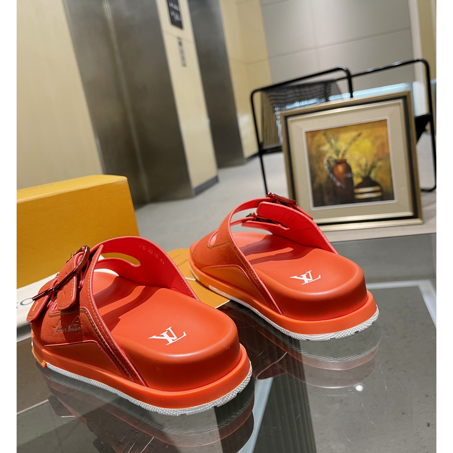 Louis Vuitton Men's Trainer Slippers - FashionPlug