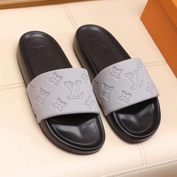 Louis Vuitton Monogram Slippers - FashionPlug