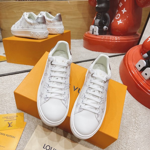 Louis Vuitton Monogram Sneaker - FashionPlug