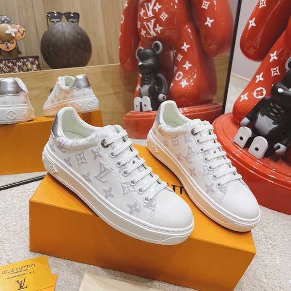 Louis Vuitton Monogram Sneaker - FashionPlug