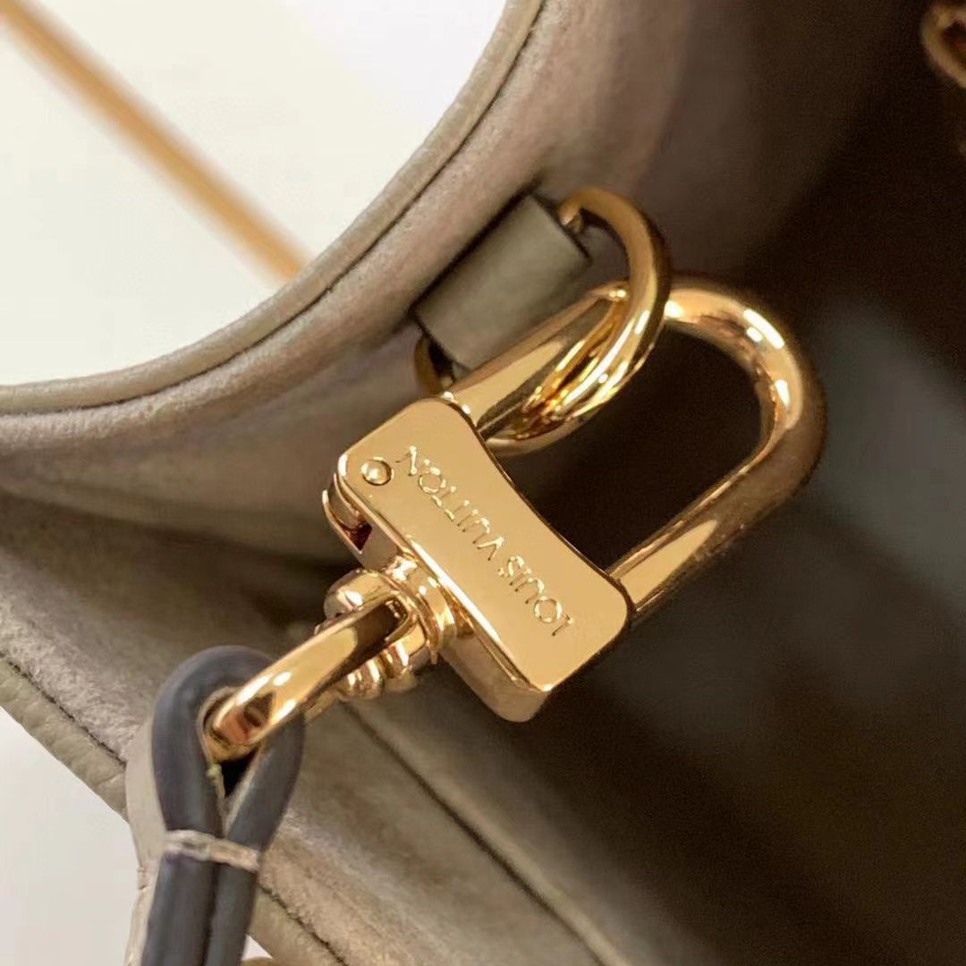 Louis Vuitton Onthego PM Monogram Handbag(25-19-11.5cm)   M45779 - FashionPlug