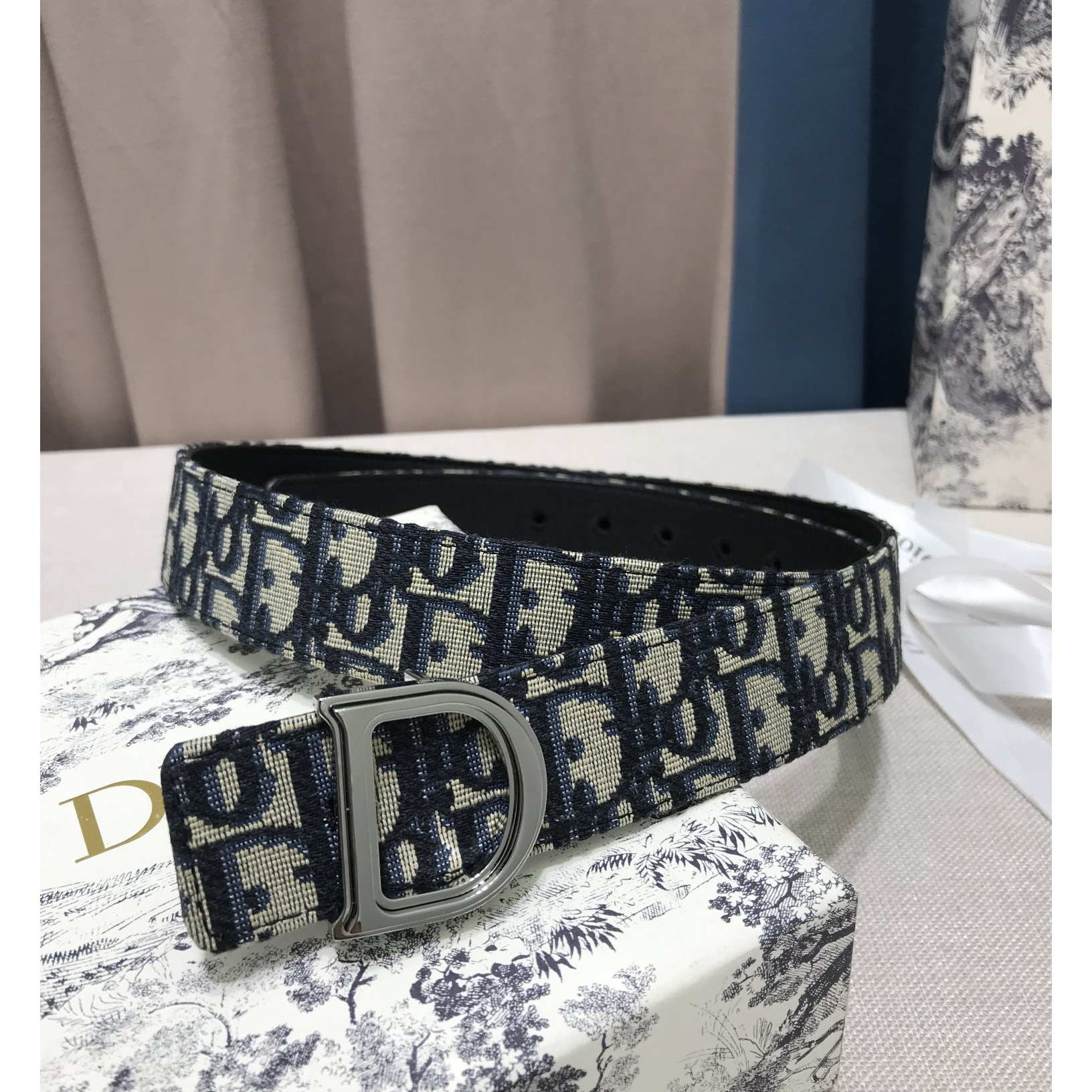 Dior Leather Belt With 'D' Buckle - FashionPlug