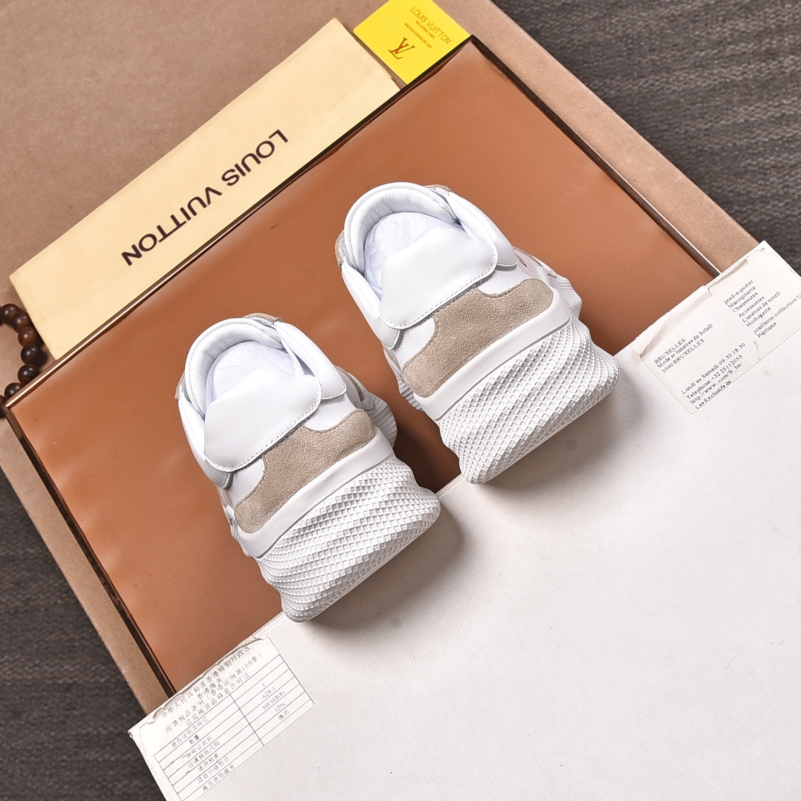 Louis Vuitton Men's Logo Sneaker - FashionPlug