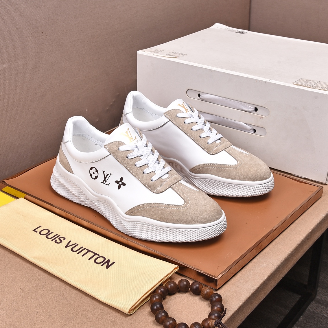 Louis Vuitton Men's Logo Sneaker - FashionPlug