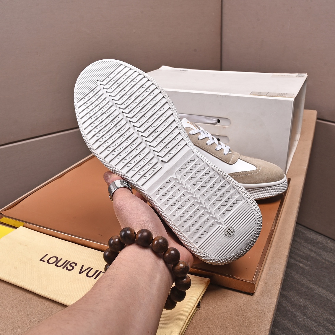 Louis Vuitton Men's Logo Sneaker - FashionPlug