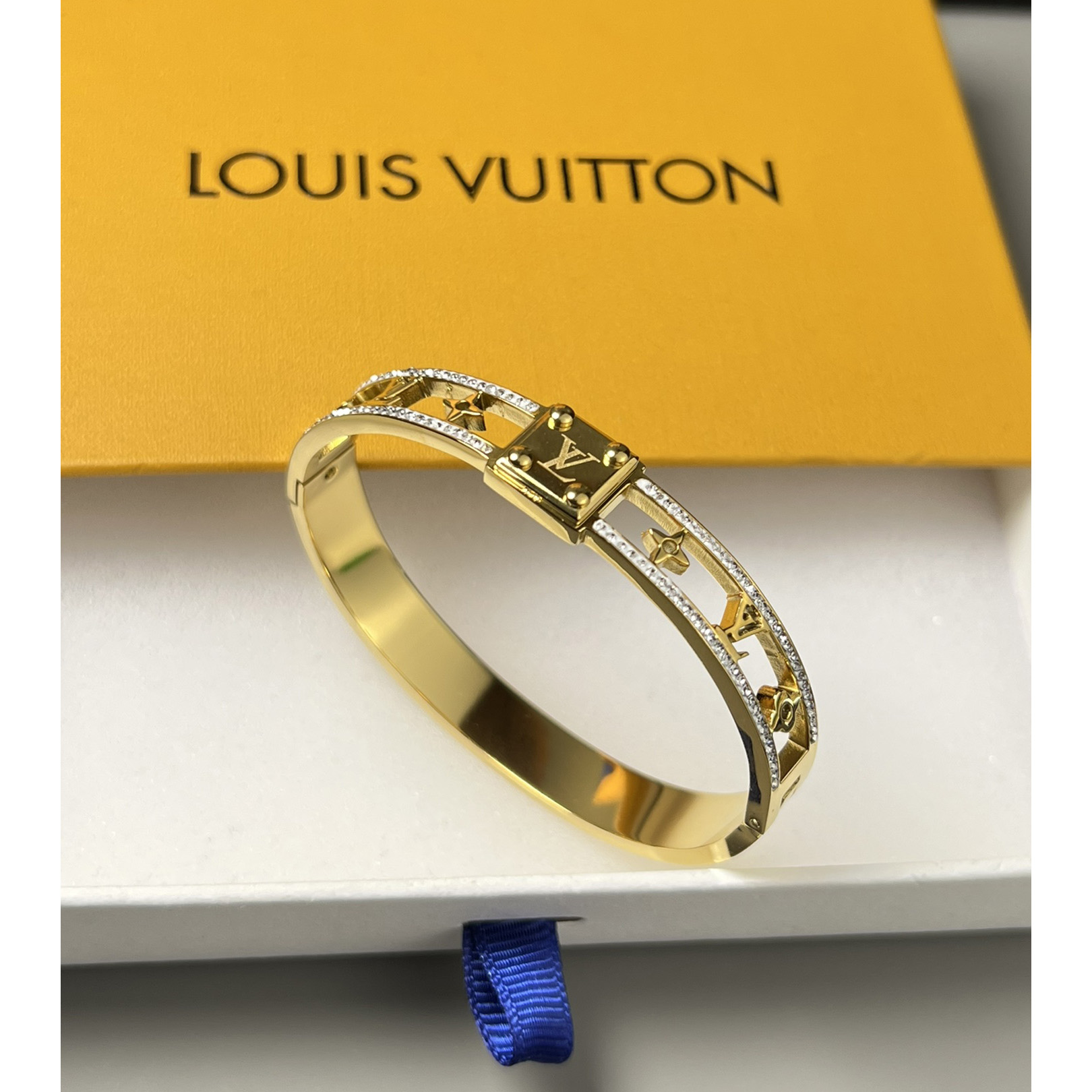 Louis Vuitton Bracelet - FashionPlug