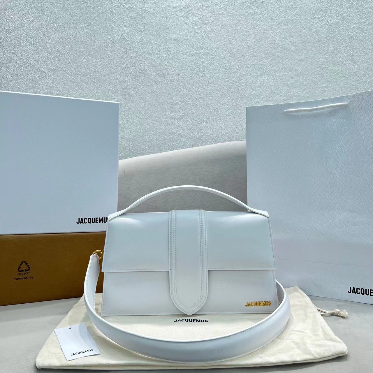 Jacquemus Leather  Handbag In White - FashionPlug