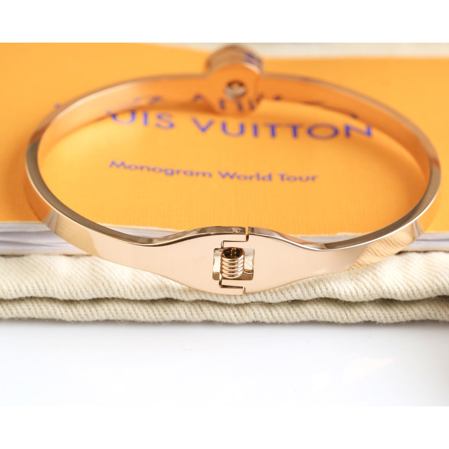Louis Vuitton Bracelet - FashionPlug