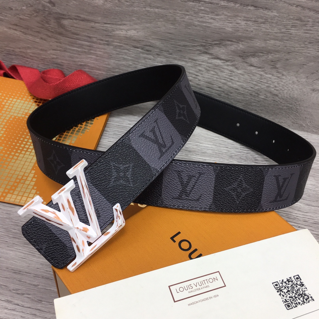 Louis Vuitton Squared LV 40mm Belt - FashionPlug