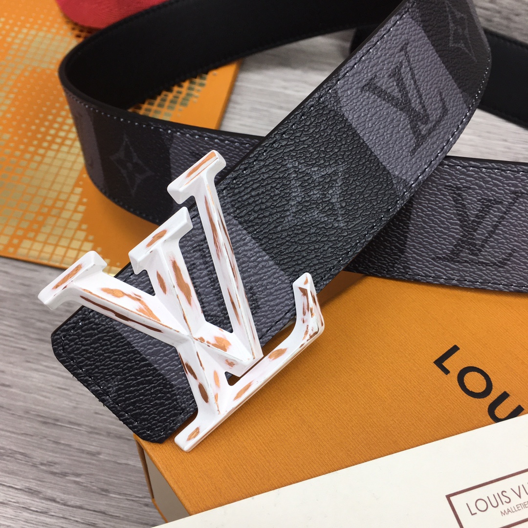 Louis Vuitton Squared LV 40mm Belt - FashionPlug