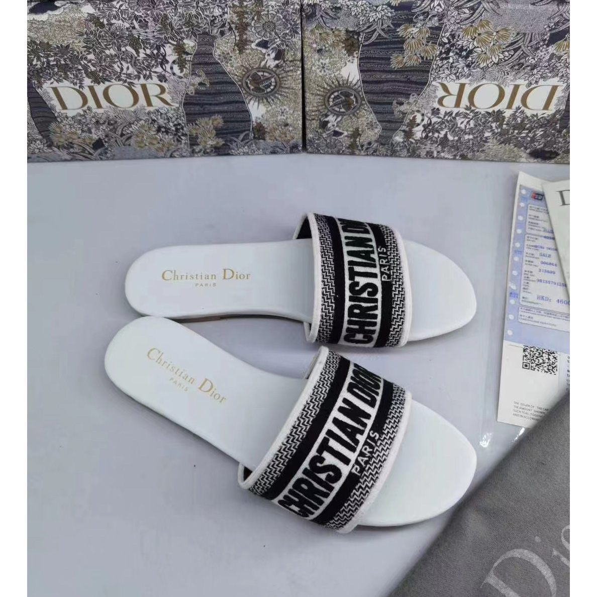 Dior Women Slides - FashionPlug