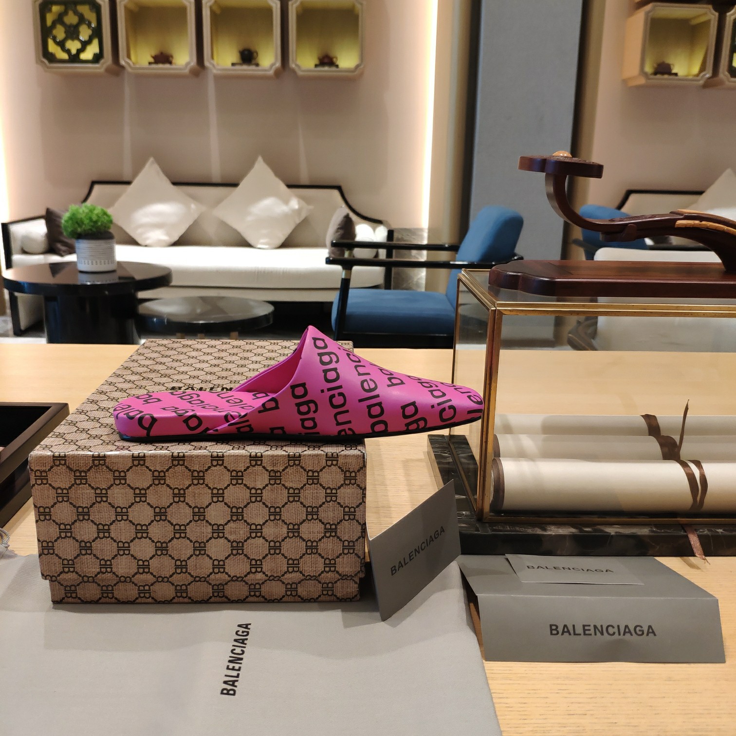 Balenciaga Logo  Leather Backless Loafers - FashionPlug