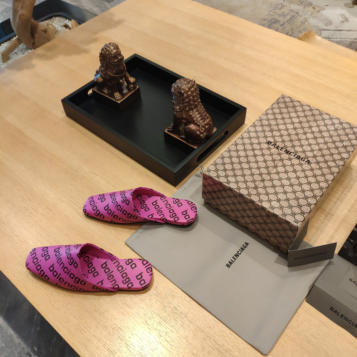 Balenciaga Logo  Leather Backless Loafers - FashionPlug