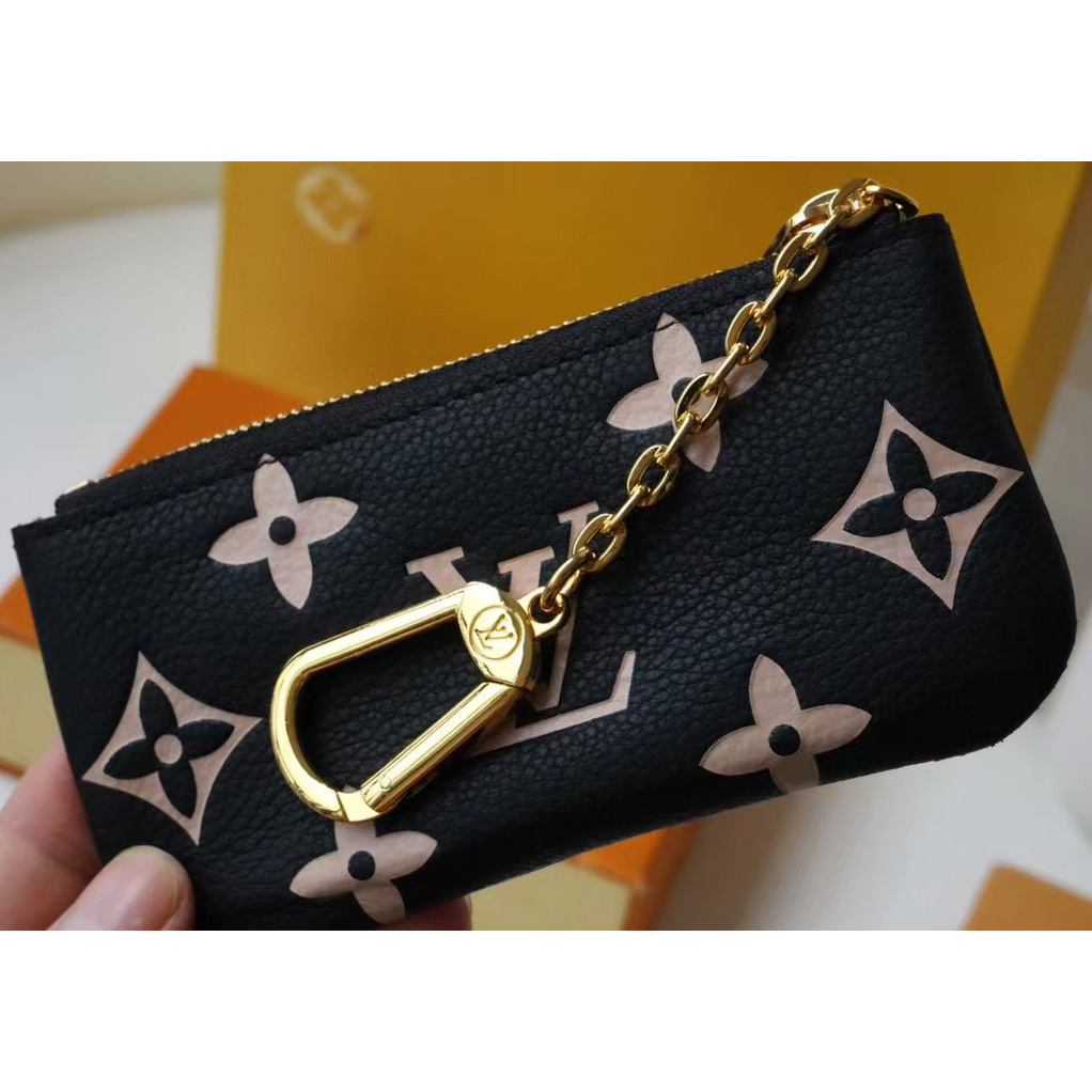 Louis Vuitton Key Pouch(13.5-7-1.5cm) - FashionPlug