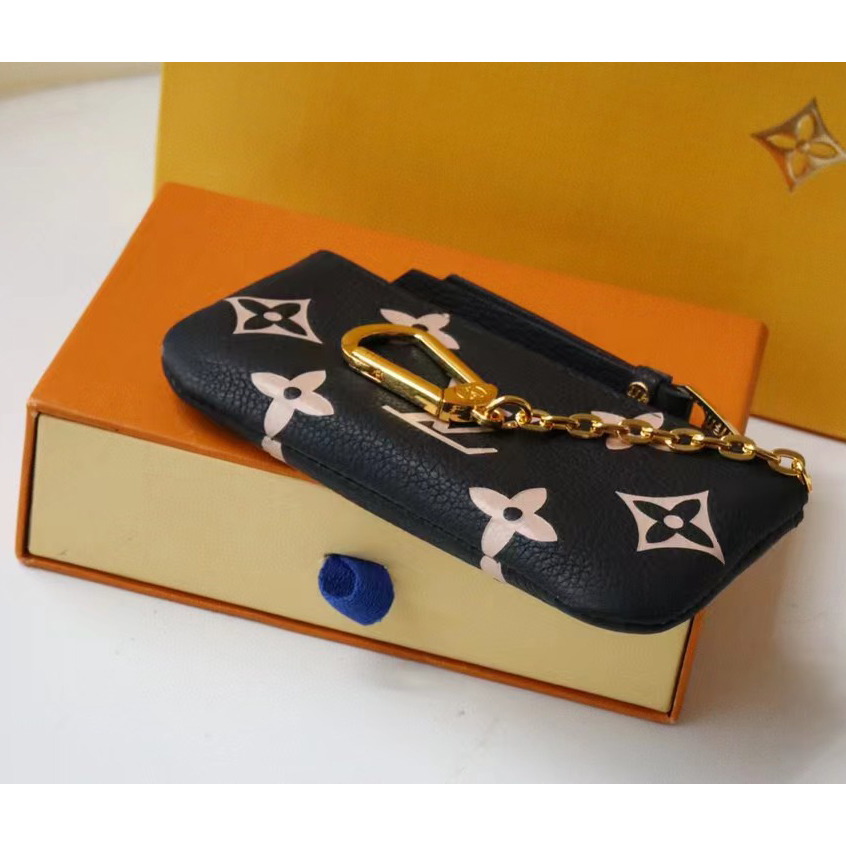 Louis Vuitton Key Pouch(13.5-7-1.5cm) - FashionPlug