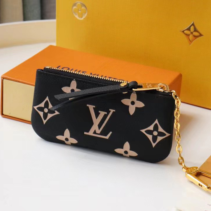 Louis Vuitton Key Pouch(13.5-7-1.5cm) - FashionPlug